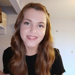 Meet your Posher, Alivia